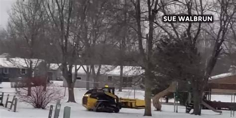 police skid steer chase bathtub|Truck Pulling Skid Steer Flees From Arkansas State Police .